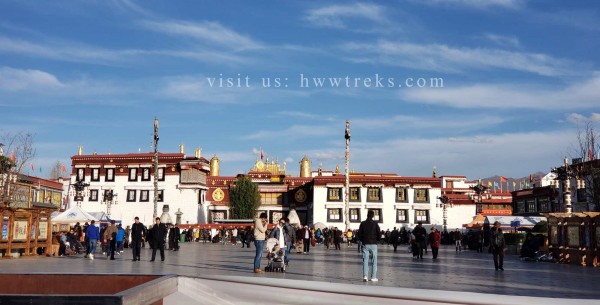 Lhasatoktm – Lhasa to Kathmandu via EBC Tour